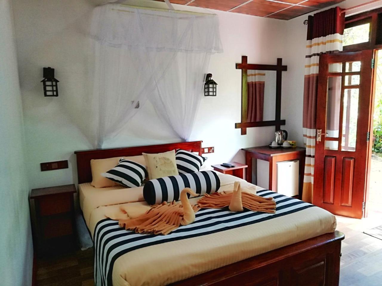 Home Away Елла Екстер'єр фото