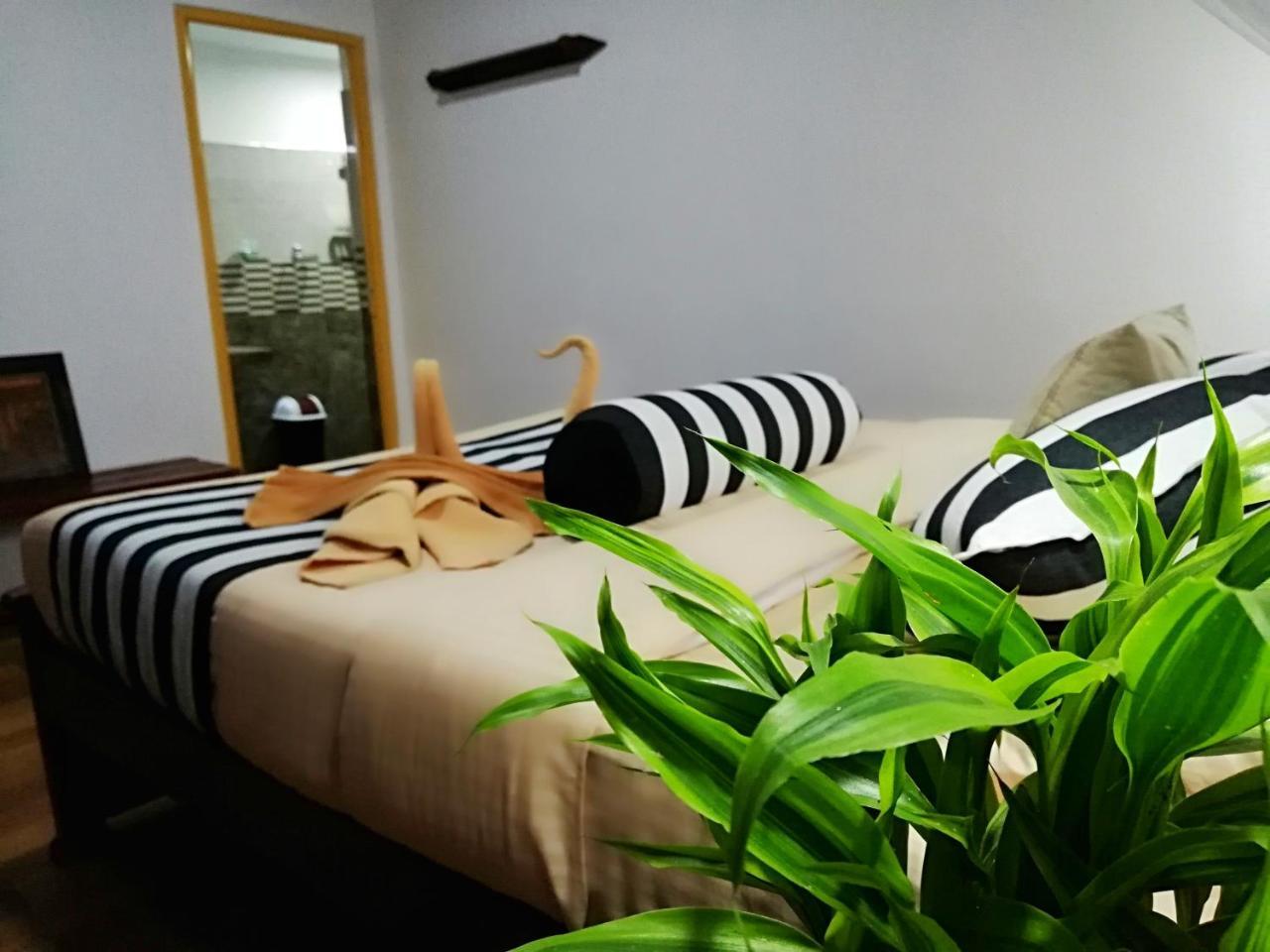 Home Away Елла Екстер'єр фото